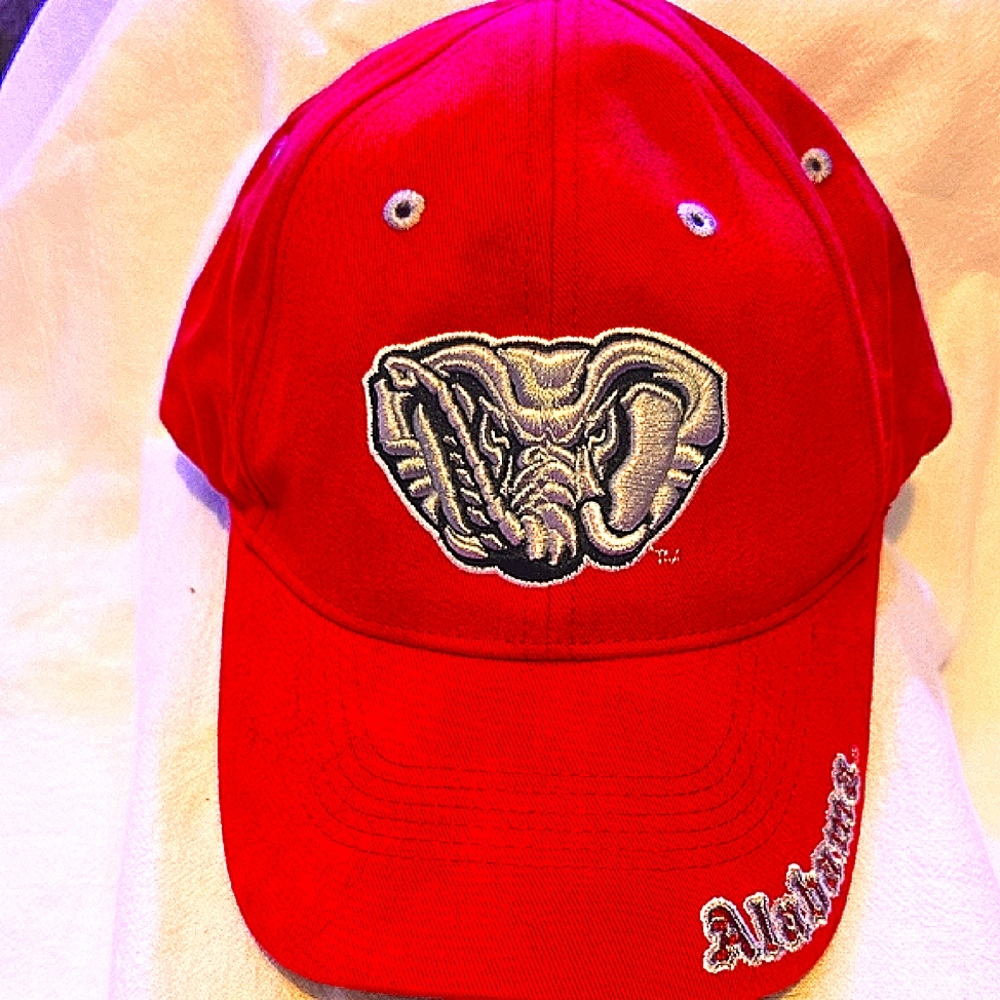 Capsmith,Inc University Of Alabam Red Cap with Quality Headwear Label